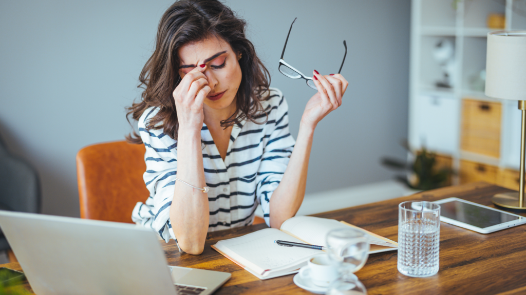 fatigue au travail : salarié fatigué